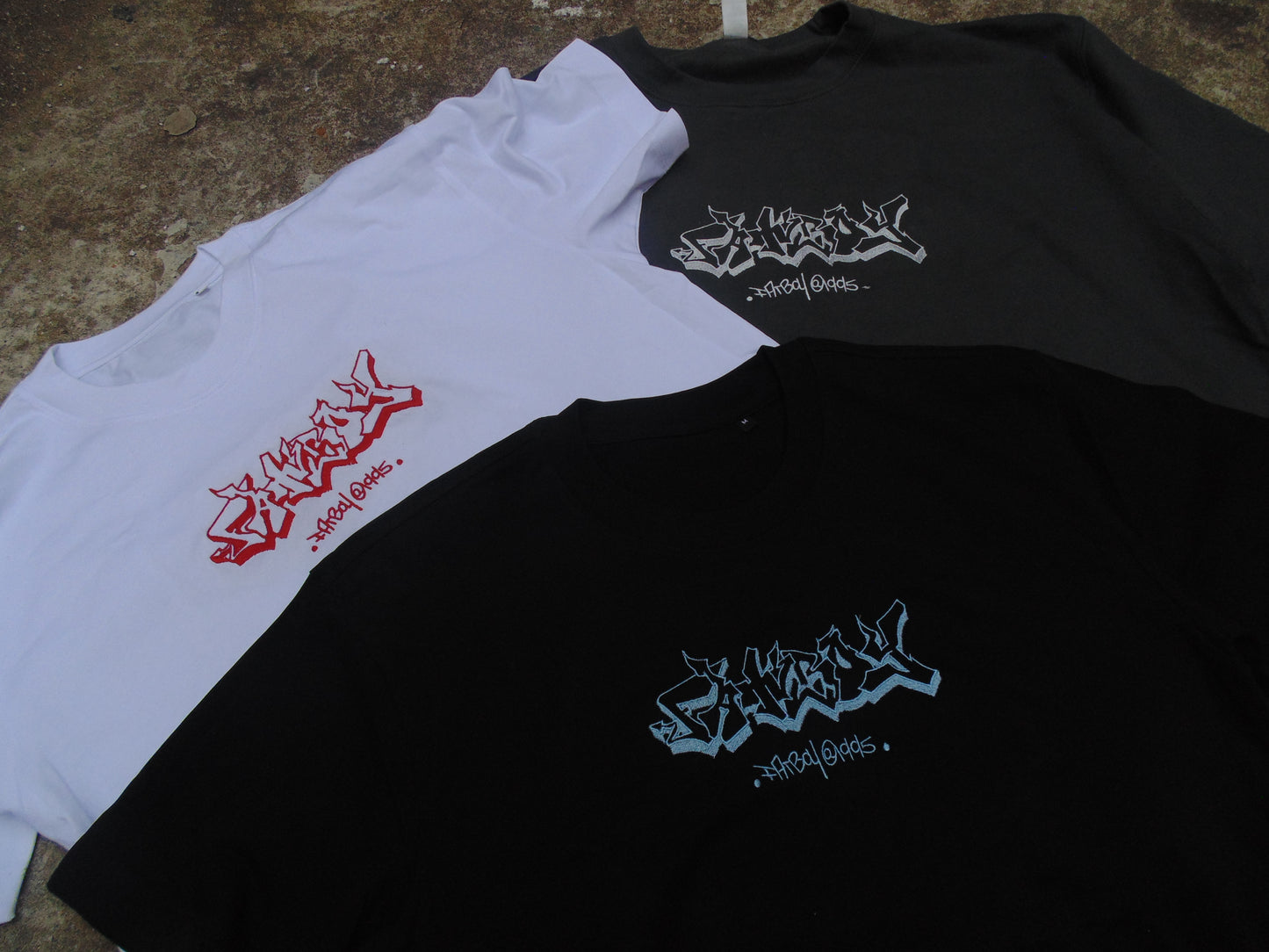 BLACK EMBROIDERED T